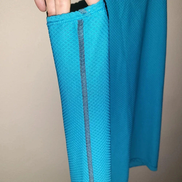 Under Armour Run Tank‎ Size S/M - Picture 6 of 12